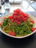 Pasta con arvejas y atún