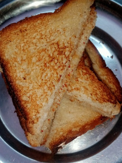 बटर मलाई टोस्ट (butter malai toast recipe in Hindi) रेसिपी मुख्य फोटो