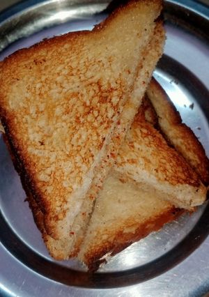 बटर मलाई टोस्ट (butter malai toast recipe in Hindi) रेसिपी मुख्य फोटो