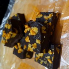 Walnut chocolate fudge A picture of Walnut chocolate fudge.