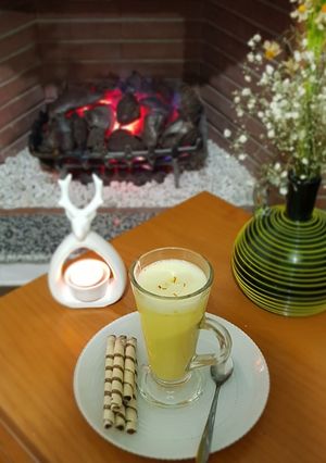 عکسی از دستور وایت‌چاکلتِ زعفرونی
