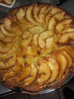 Una foto de Tarta de manzana, súper rápida y fácil!!