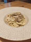 Pasta con champiñones en salsa de trufa y Grana Padano (súper fácil y rápida)