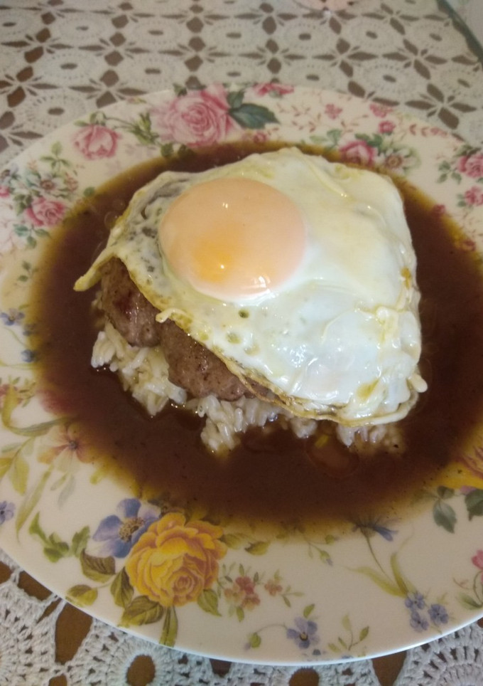Una foto de Loco moco hawaiano
