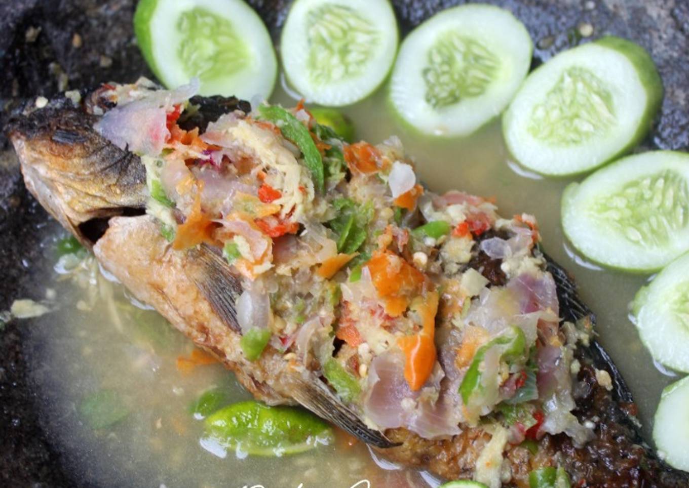 Cobek Ikan Mas Khas Sunda