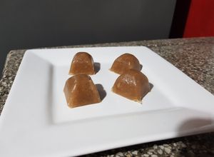 Una foto de Cubitos o Calditos de carne caseros