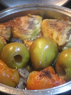 Una foto de Contramuslos de pollo con peras y setas