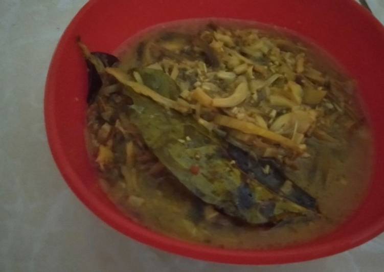 Bagaimana Membuat Sayur jantung pisang yang Enak Banget