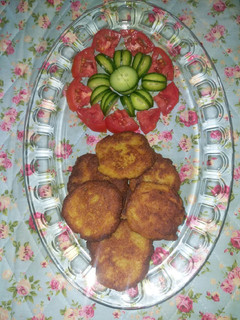 عکسی از دستور 🍞کوکو سیب زمینی با نان بربری بیات شده🍞