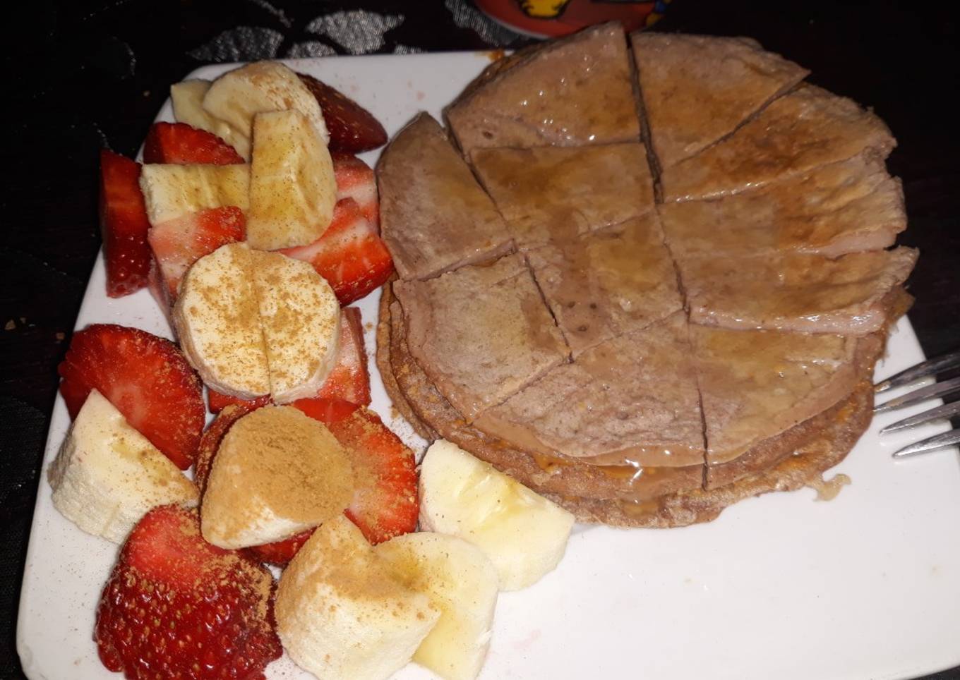 Pancakes de plátano y harina de avena sabor fresa