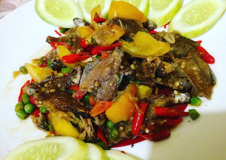 YUK DICOBA! Resep Rahasia Kerecek ikan asin sepat ceria