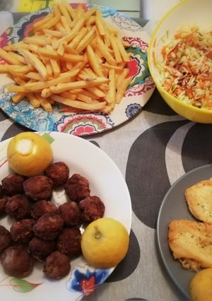 Φωτογραφία της συνταγής Κεφτεδάκια και σαγανάκι🍛🍴