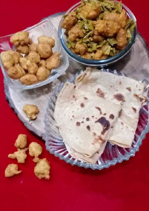 A picture of Gavar gole (cluster beans with moong bhaji).