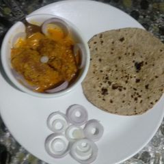 A picture of Shahi masala chaap.