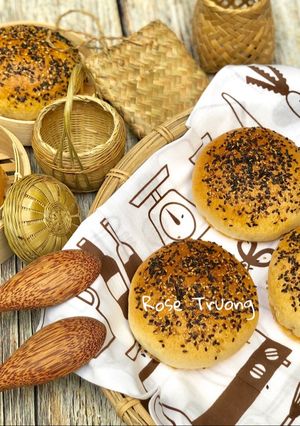 Hình của món Taiwan Pepper Bun _ Bánh Bao Nướng Tiêu Đen Nhân Thịt.