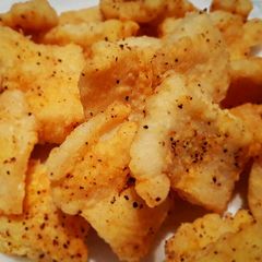 A picture of Lemon Pepper Catfish.
