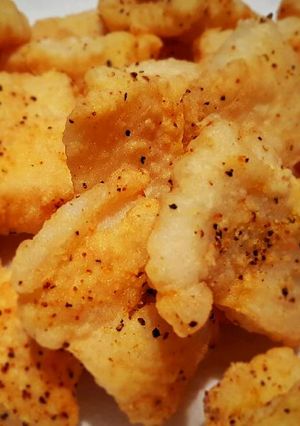 A picture of Lemon Pepper Catfish.