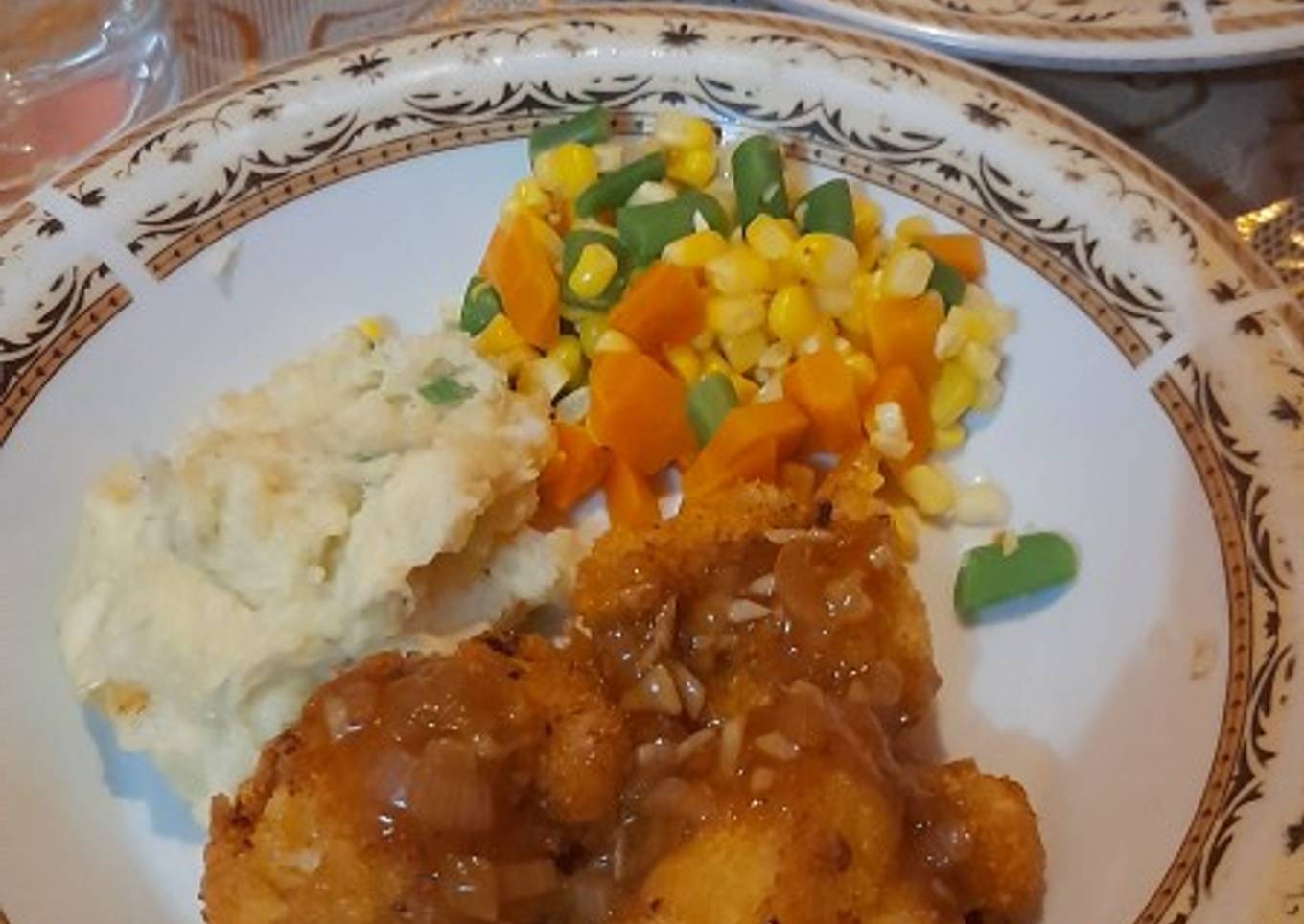 Chicken Katsu Steak (Saus BBQ) + Mashed Potato