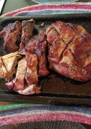 Una foto de Bondiola asada a la criolla (estilo cubano)