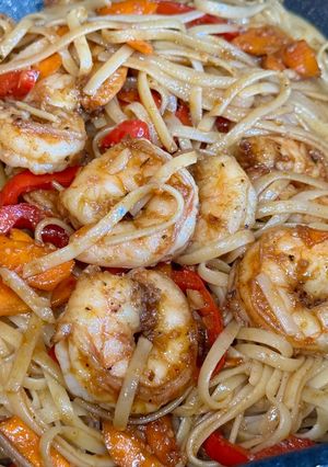 A picture of Spicy Takeout-Style Kung Pao Shrimp Pasta.