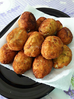 Una foto de Croquetones de restos de pollo asado y toque de baharat
