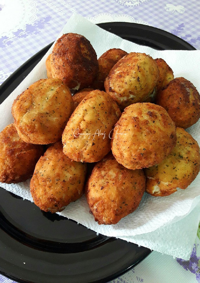 Una foto de Croquetones de restos de pollo asado y toque de baharat