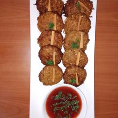 A picture of Raw papaya tikkis 🌶️🧅.