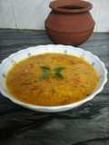 Masoor dal in soil pot