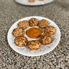 A picture of Kuzhi Paniyaram.
