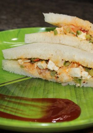 A picture of Tandoori Paneer Sandwich.