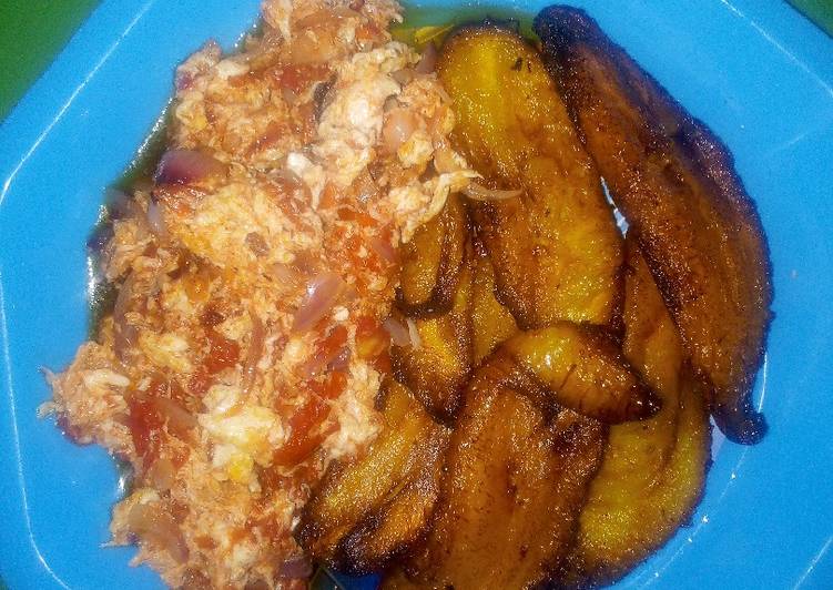 Steps to Prepare Homemade Fried plantain and Egg sauce