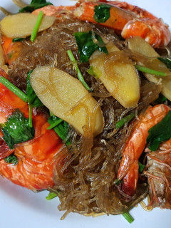 รูปของ กุ้งอบวุ้นเส้นในกระทะ ง่ายมาก