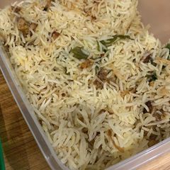 A picture of One pot rice cooker chicken biryani.