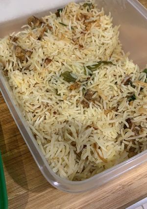 A picture of One pot rice cooker chicken biryani.