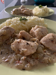 Foto principal de Pollo en pepitoria