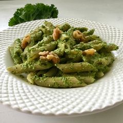 A picture of Vegan kale and avocado pesto pasta.