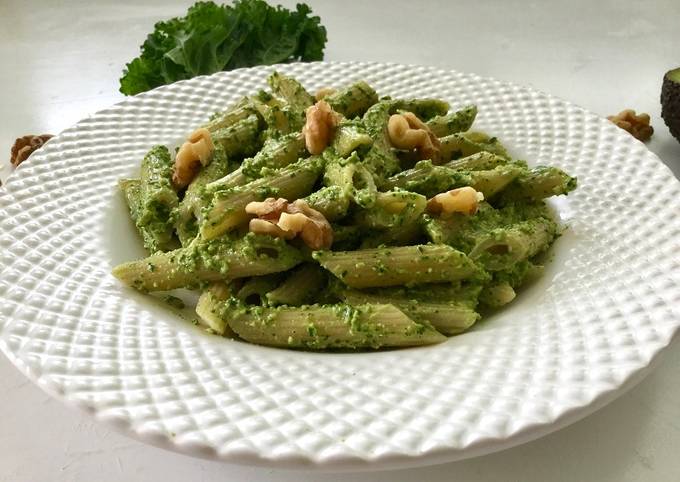 vegan kale and avocado pesto pasta recipe main photo