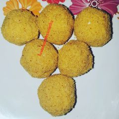 Cornflakes and Nuts Ladoo A picture of Cornflakes and Nuts Ladoo.