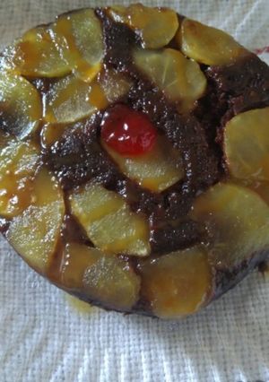 A picture of Atta chocolate Apple uside down cake in.... 4 mins.