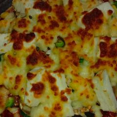 Sweet Corn pizza A picture of Sweet Corn pizza.