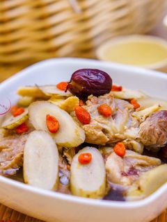 藥膳牛蒡排骨湯 的食譜成品照片