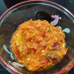 รูปของ Sambal Bawang/ Sambel pecel Lele