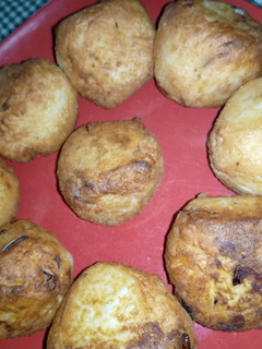 A picture of Yam balls.