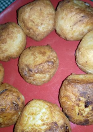 A picture of Yam balls.