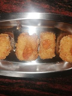 Una foto de Gastro- croqueta líquida de queso
