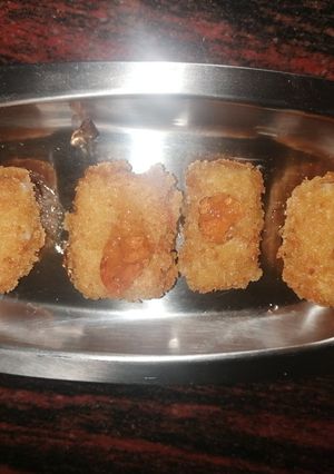 Una foto de Gastro- croqueta líquida de queso