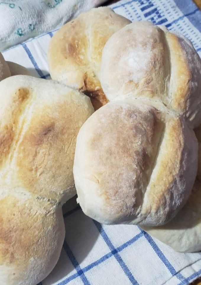 Una foto de Marraqueta, pan batido o pan francés