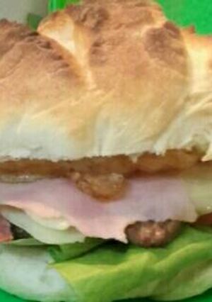 Una foto de Chivito a la Paula