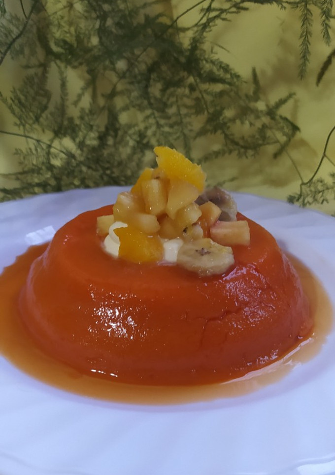 Una foto de Flan De Zapallo Sin Huevo, Sin Horno Con Crema Y Frutas