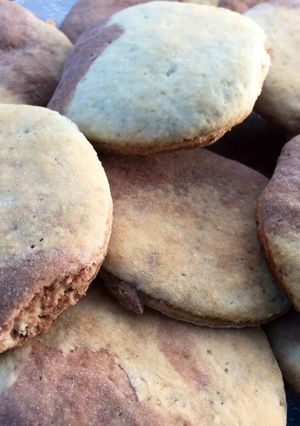 Una foto de 👩🏼‍🍳Galletitas de vainilla y chocolate 🍫